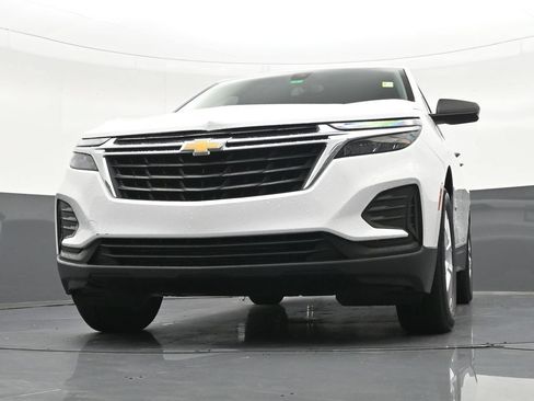 Used 2022 Chevrolet Equinox LS FWD image 30