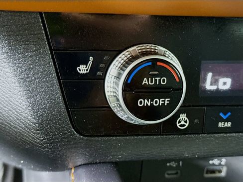 Used 2023 Mitsubishi Outlander GT AWD/4WD image 13