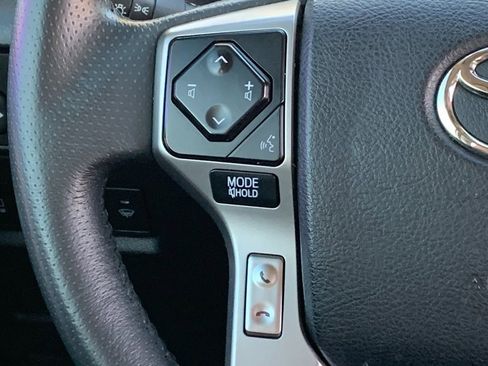 Used 2022 Toyota 4Runner SR5 Premium image 10