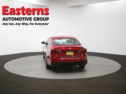 Used 2023 Nissan Altima 2.5 SR w/ SR Premium Package FWD image 37