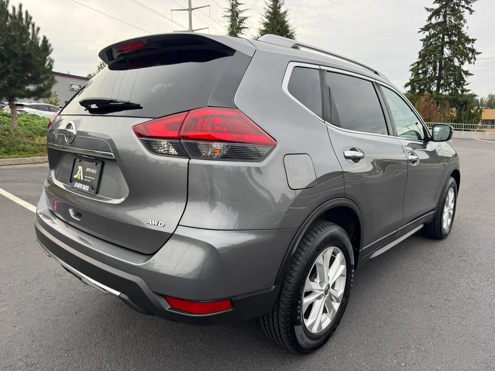 Used 2018 Nissan Rogue S w/ S Value Package AWD/4WD image 10