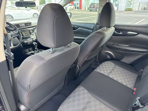 Used 2018 Nissan Rogue Sport SV w/ SV All-Weather Package image 13
