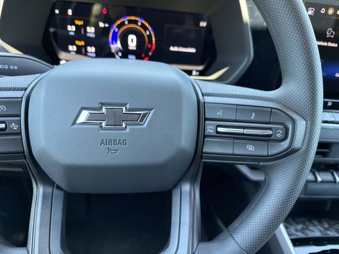 New 2026 Chevrolet Colorado Trail Boss AWD/4WD image 16