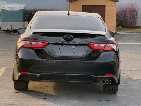 Used 2023 Toyota Camry SE w/ Convenience Package image 6
