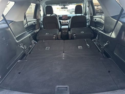 Used 2021 Ford Explorer XLT image 53