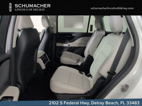 New 2025 Lincoln Aviator 2WD image 7