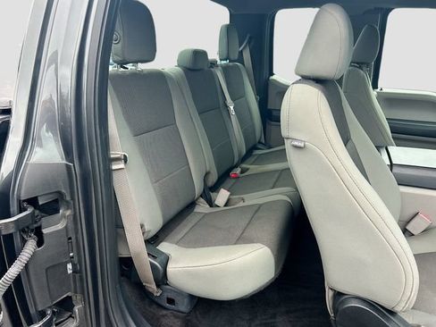 Used 2017 Ford F150 XL w/ Equipment Group 101A Mid AWD/4WD image 31