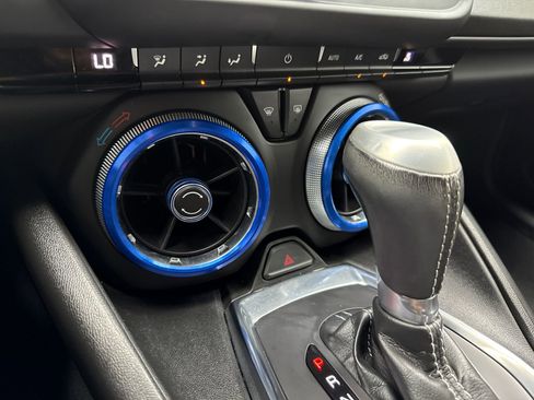 Used 2020 Chevrolet Camaro LT RWD image 28