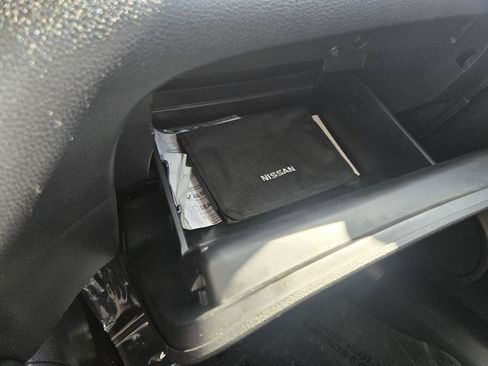 Used 2018 Nissan Rogue Sport SV w/ SV Technology Package AWD/4WD image 17
