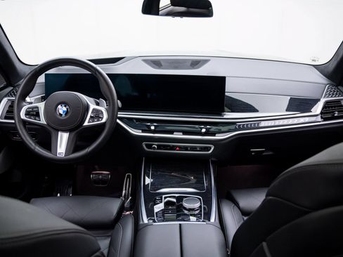 Certified 2026 BMW X7 xDrive40i AWD/4WD image 10