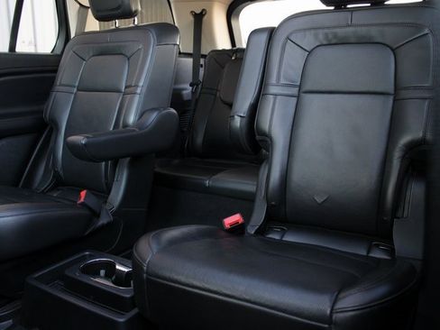 Used 2022 Lincoln Aviator Reserve w/ Equipment Group 201A image 19