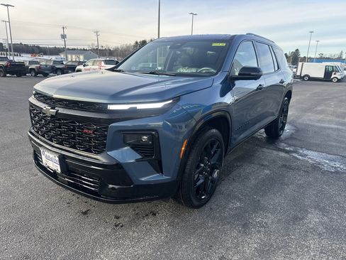 New 2026 Chevrolet Traverse RS image 3