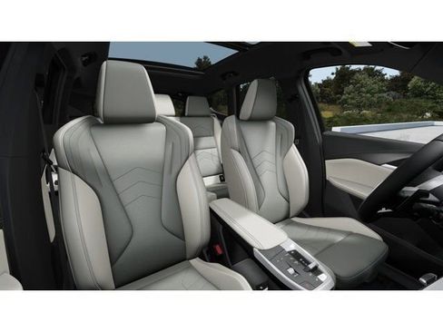 New 2026 BMW X1 xDrive28i w/ Technology Package AWD/4WD image 11