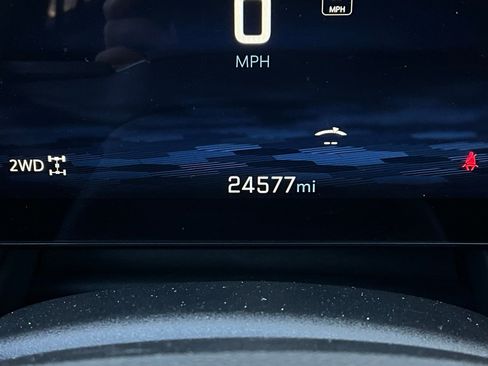 Used 2025 Chevrolet Equinox LT image 38