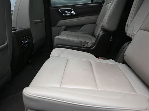 Used 2022 Chevrolet Tahoe LT w/ LT Signature Package AWD/4WD image 16