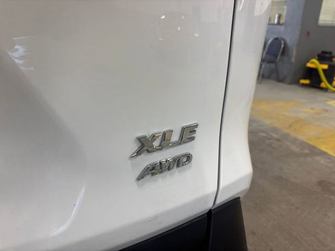 Used 2025 Toyota RAV4 XLE image 18