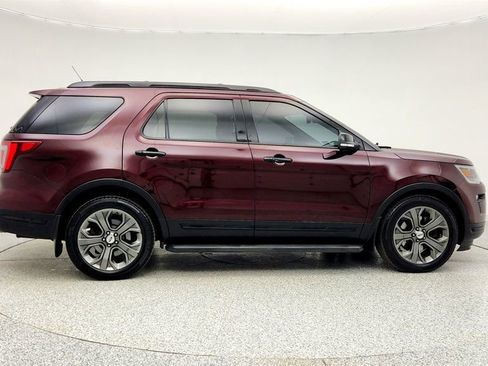 Used 2018 Ford Explorer Sport w/ Equipment Group 401A image 4