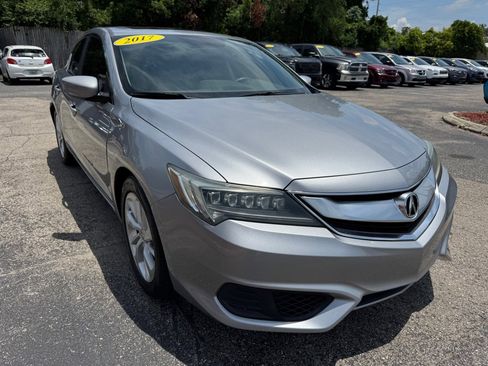 Used 2017 Acura ILX image 3