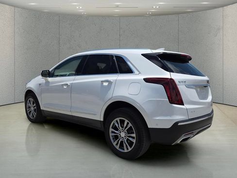 Used 2023 Cadillac XT5 Premium Luxury w/ Technology Package AWD/4WD image 7