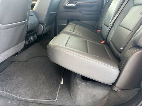 Used 2025 GMC Sierra 1500 SLT RWD image 29