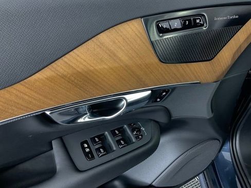 New 2025 Volvo XC90 T8 Plus w/ Protection Package Premier image 32