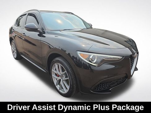 Used 2018 Alfa Romeo Stelvio Sport w/ Quick Order Package 22J Sport AWD/4WD image 7