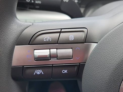 Certified 2024 Hyundai Kona SE AWD/4WD image 11