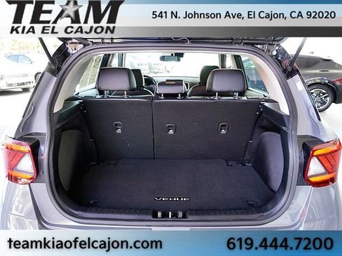 Used 2022 Hyundai Venue Limited w/ Cargo Package FWD image 13