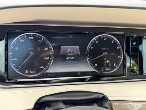 Used 2017 Mercedes-Benz S 550 Sedan image 19