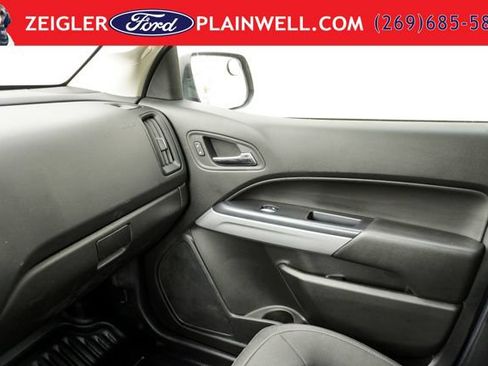 Used 2022 Chevrolet Colorado LT w/ Fleet Safety Package RWD image 27