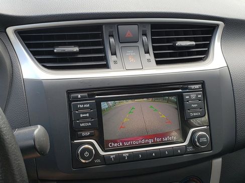 Used 2015 Nissan Sentra SV FWD image 23