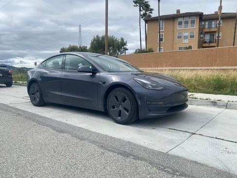 Used 2022 Tesla Model 3 Long Range AWD/4WD image 1
