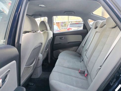 Used 2010 Hyundai Elantra GLS FWD image 11