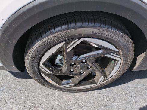 New 2025 Kia K4 EX FWD image 9