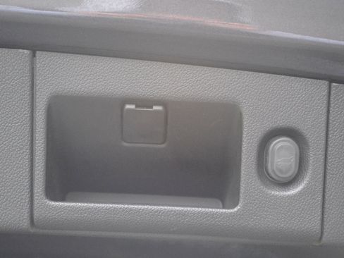 Used 2017 Chevrolet Tahoe LT image 17