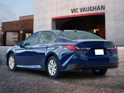 New 2026 Toyota Camry LE w/ Convenience Package