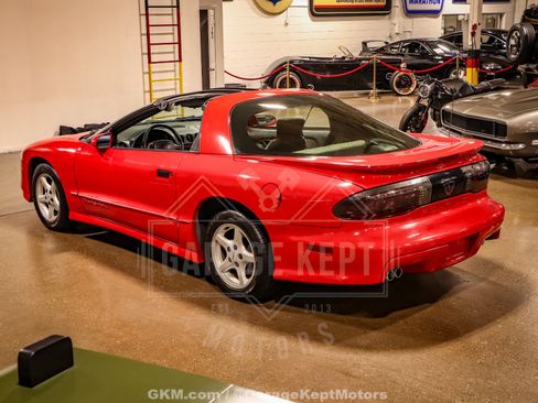 Used 1995 Pontiac Firebird Formula RWD image 20