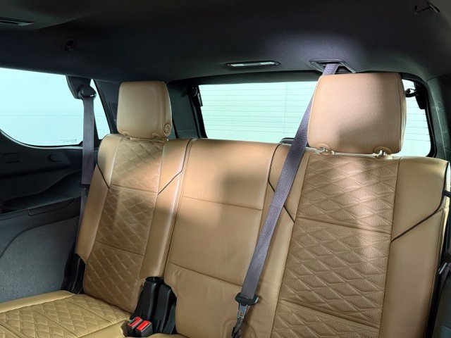 Used 2021 Cadillac Escalade Sport w/ Driver Assist Tech Package AWD/4WD image 26