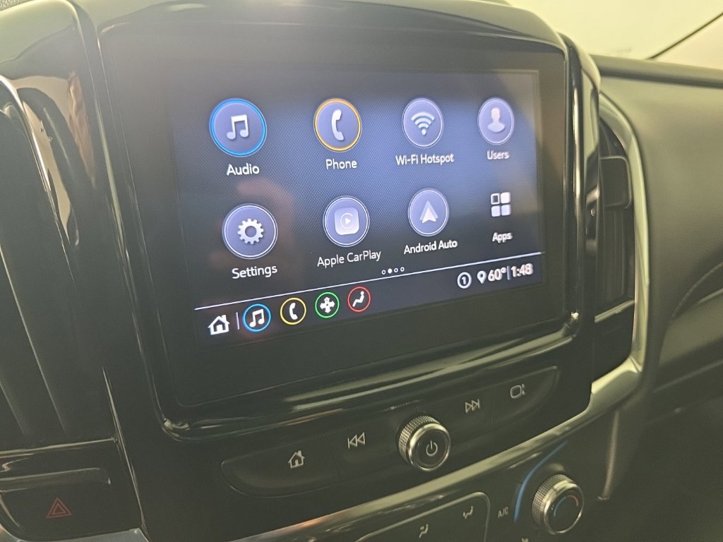 Used 2020 Chevrolet Traverse LT FWD image 17