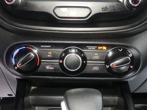 Used 2021 Kia Soul S FWD image 38