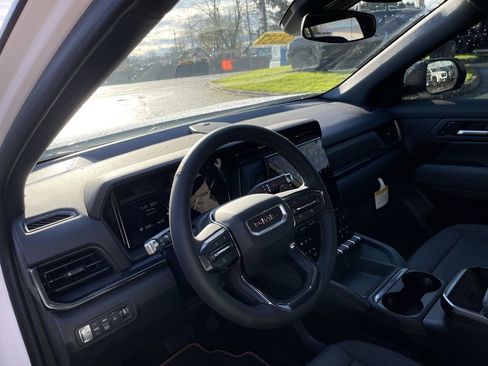 New 2026 GMC Terrain AT4 AWD/4WD image 10