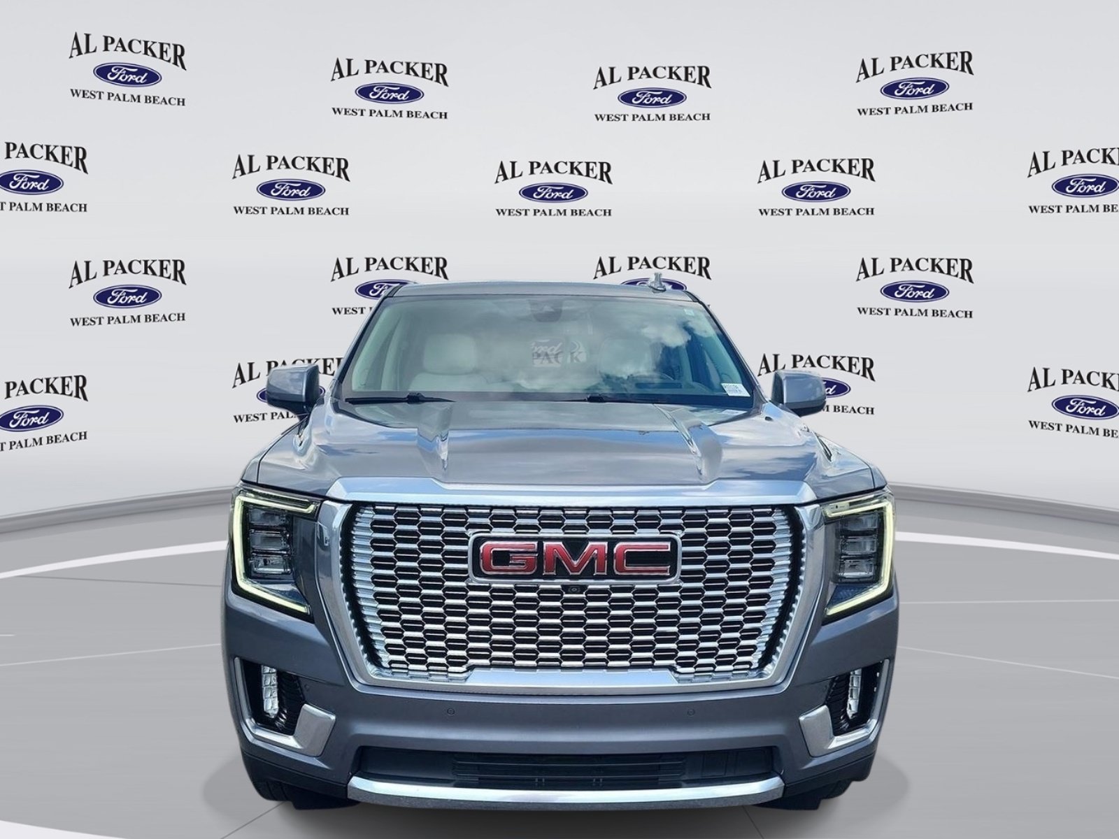 Used 2022 GMC Yukon XL Denali RWD image 9