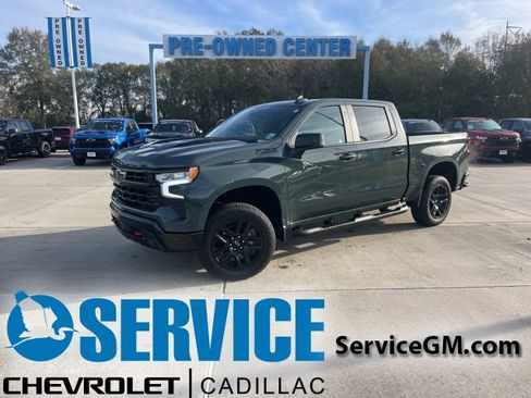 Used 2025 Chevrolet Silverado 1500 LT Trail Boss w/ Convenience Package II image 1