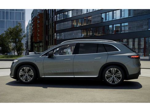 New 2026 Mercedes-Benz EQS 400 4MATIC SUV image 31