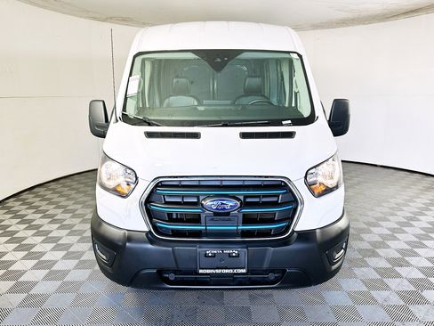 Used 2023 Ford E-Transit Medium Roof image 8