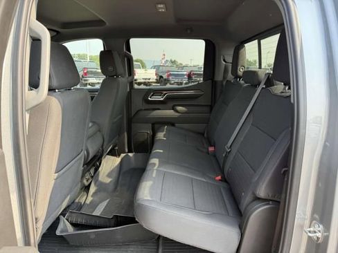 Used 2023 Chevrolet Silverado 1500 LT AWD/4WD image 13