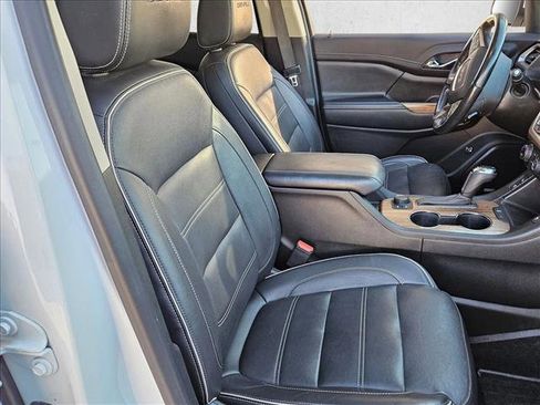 Used 2019 GMC Acadia Denali w/ Technology Package image 25