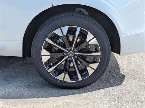 New 2026 Volvo XC60 B5 Plus w/ Protection Package Premier image 6