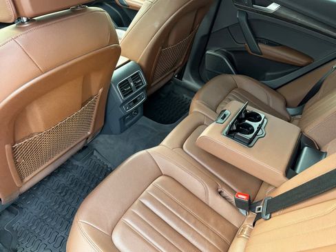 Used 2019 Audi Q5 2.0T Premium Plus w/ Premium Plus Package image 4