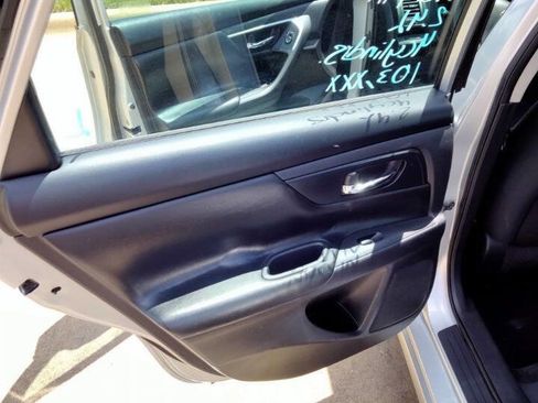 Used 2018 Nissan Altima 2.5 S w/ S Convenience Package image 11